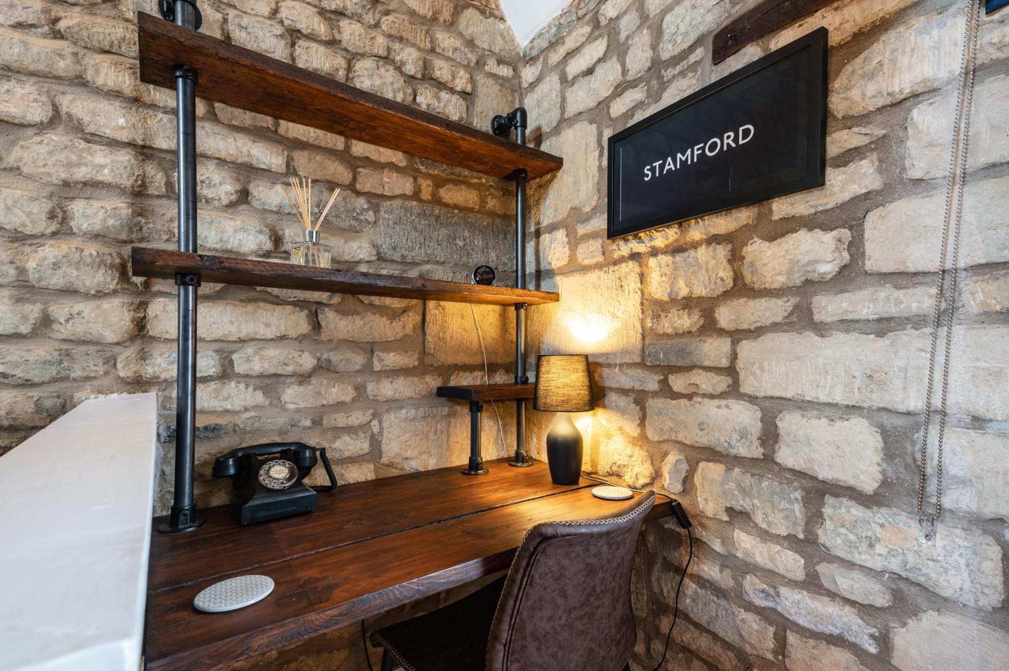 Luxury Town Centre Loft Apartment In Converted Granary Stamford Dış mekan fotoğraf
